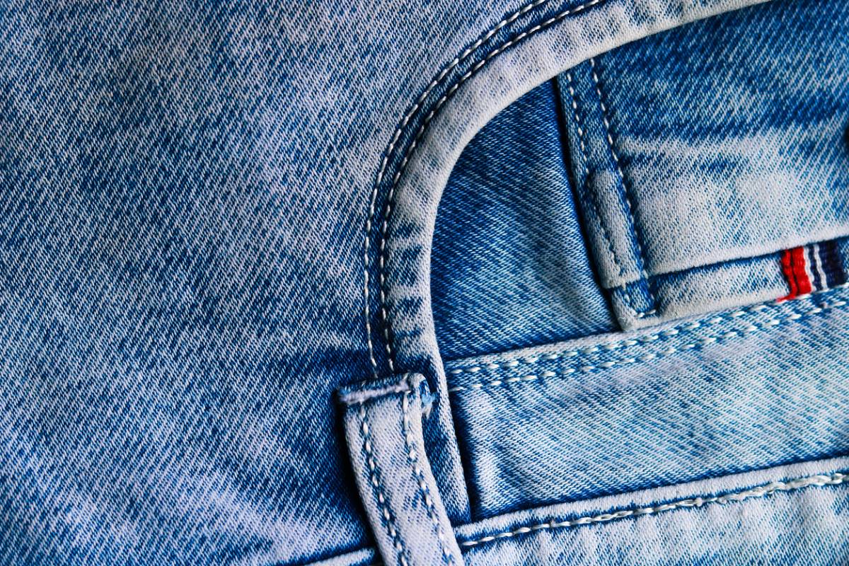 Pourquoi un jean fait main dure plus longtemps ?